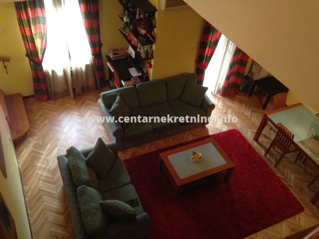 Trosoban stan kod Vezirovog mosta