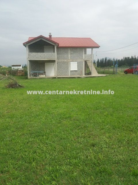 Kuca i imanje, Cijevna