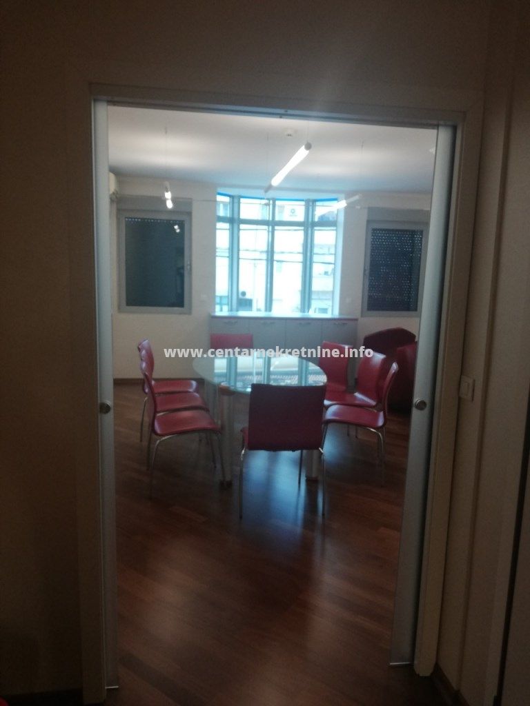 Poslovni prostor, Centar