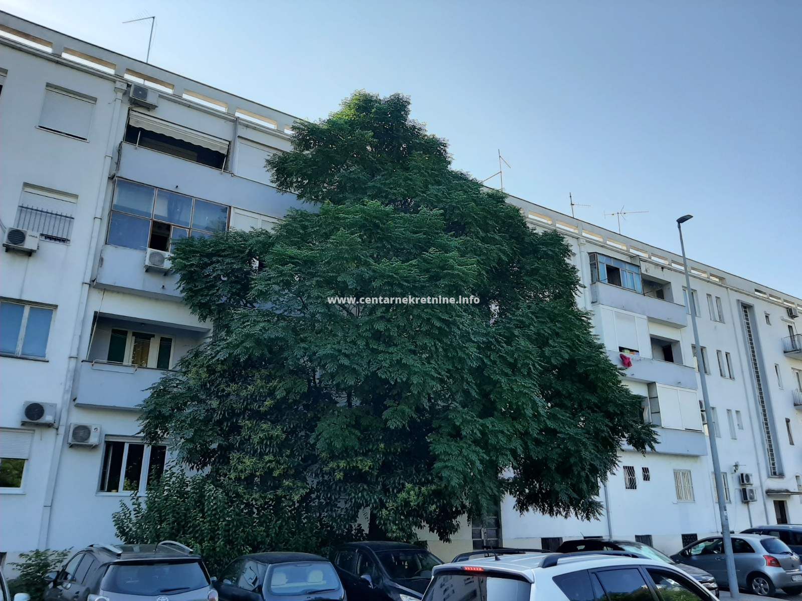 Dvosoban stan Preko Morace