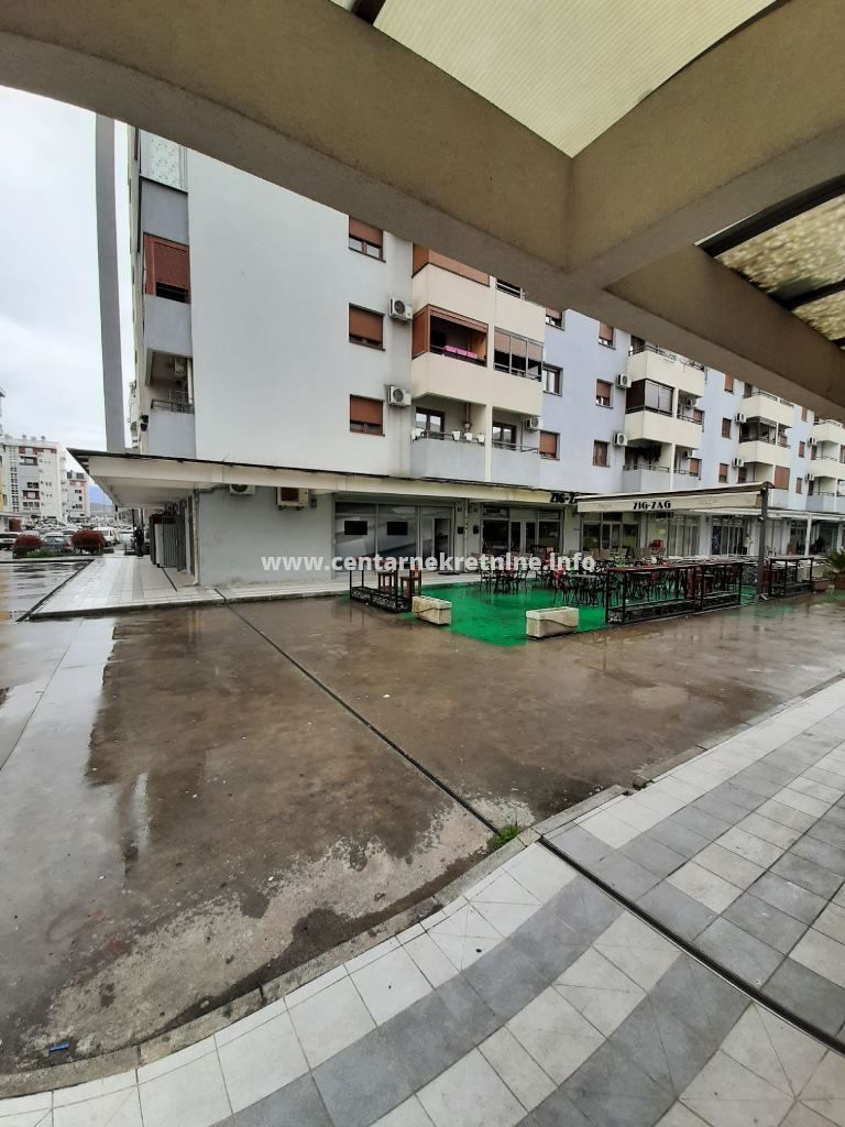 Poslovni prostor Stari aerodrom