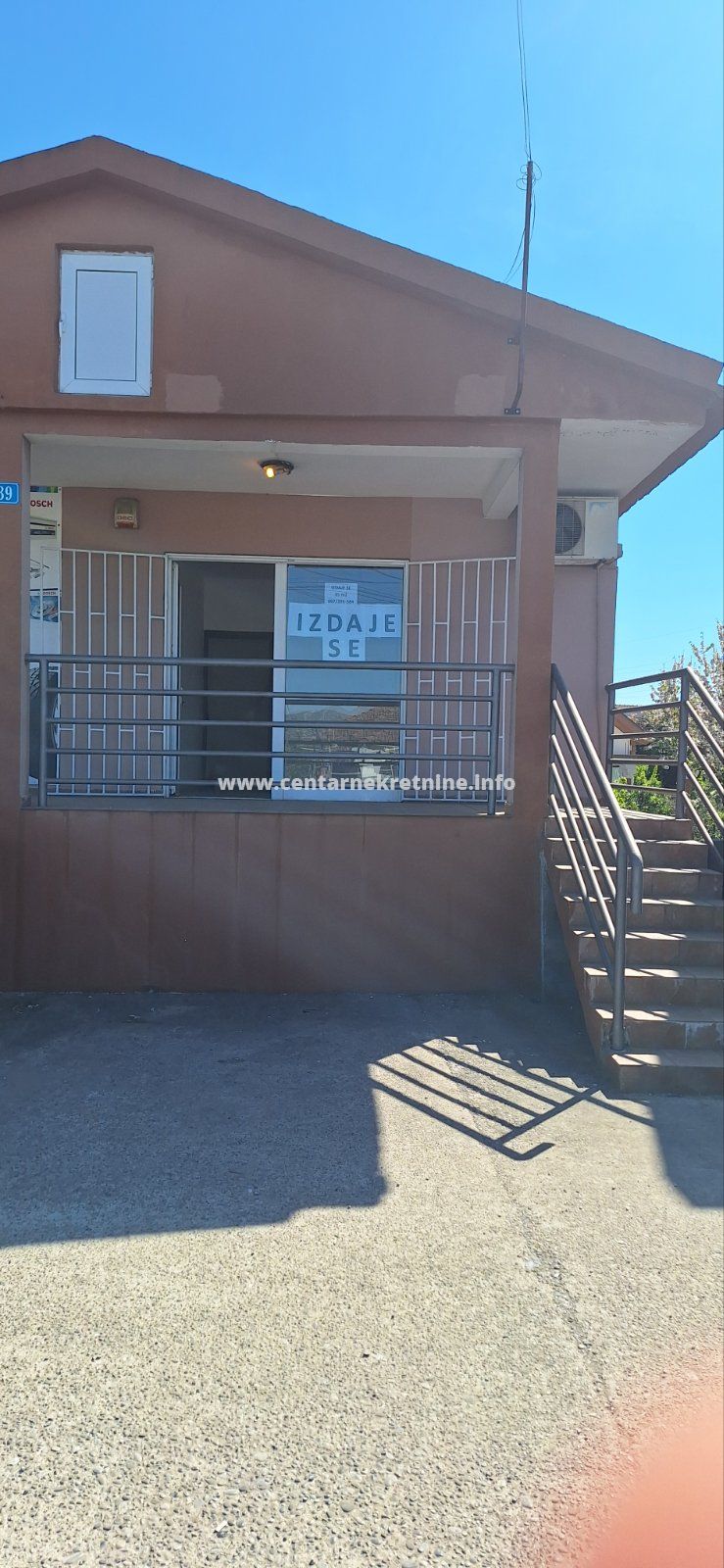 Poslovni prostor, Golubovci