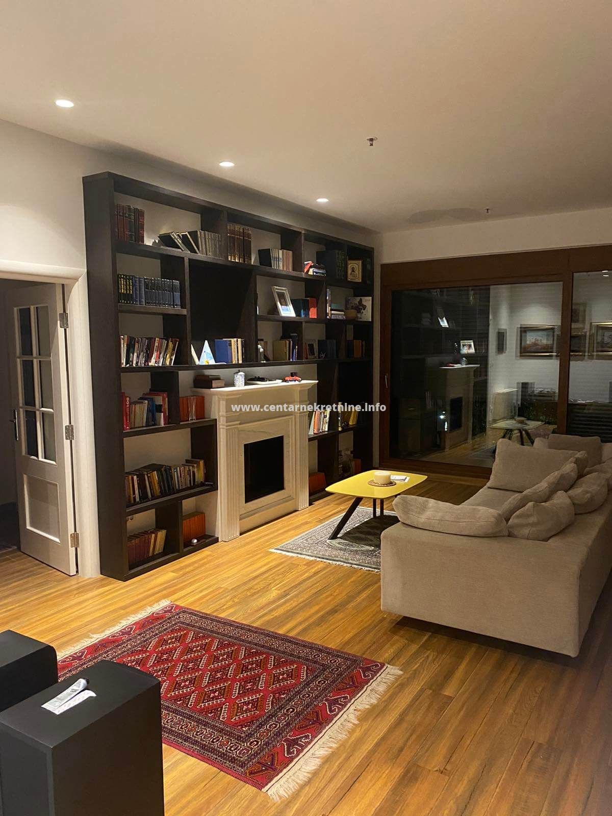 Lux trosoban stan Preko Morace