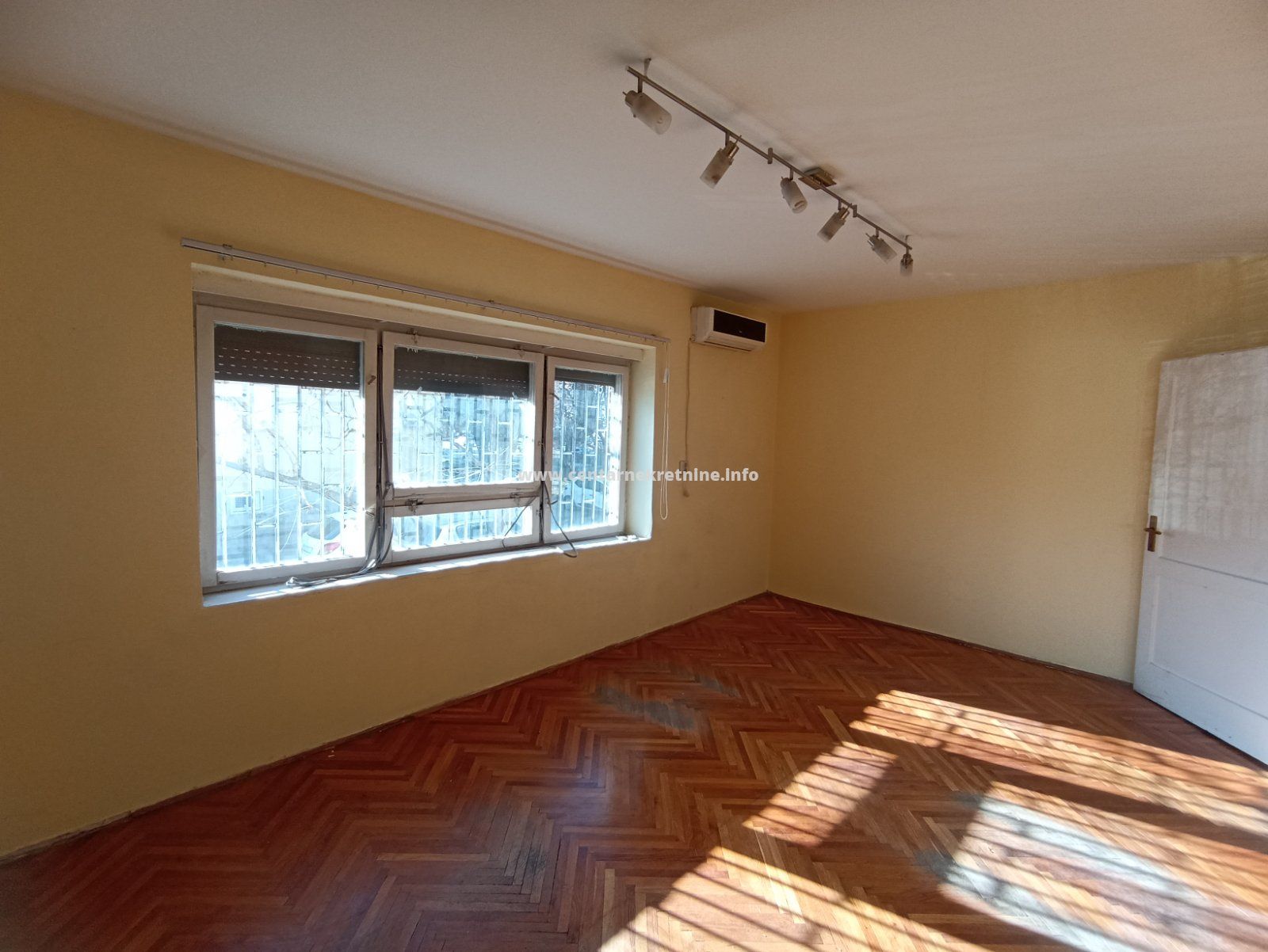 Poslovni prostor Preko Morace