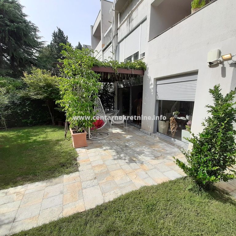 Trosoban stan Centar